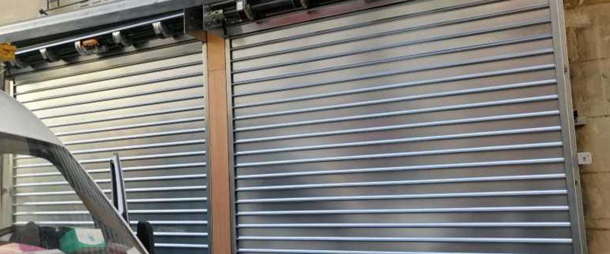 Comment réparer un rideau métallique en panne ?